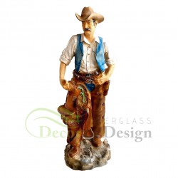 figurine-decorative-cow-boy