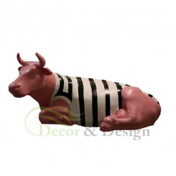 Decorative figure Statue Lying Cow